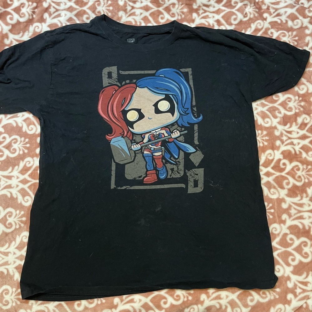 Harley Quinn- Funko pop tshirt